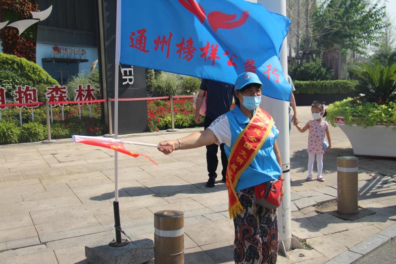 <strong>黄色视频污操逼</strong>